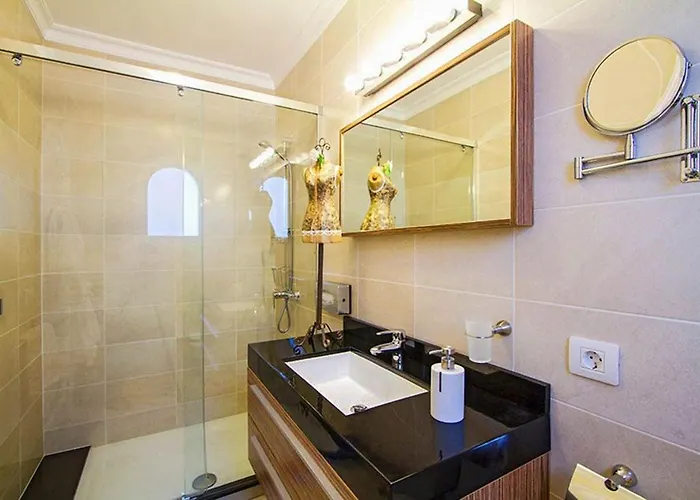 Valdes Puerto del Carmen (Lanzarote)